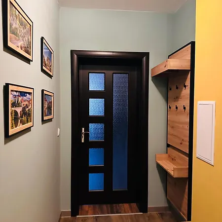 Vyara 60 아파트 *