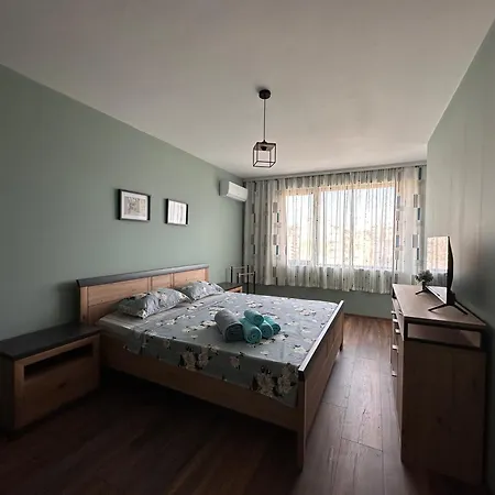 아파트 Vyara 60 *