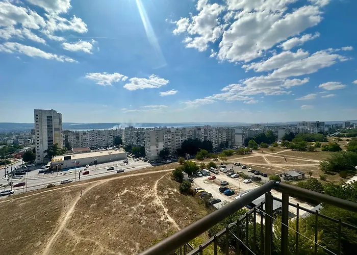 Vyara 60 Apartment *